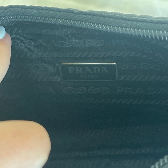 Re-Nylon Prada Re-Edition 2000 mini-bag - Picture 6 of 7